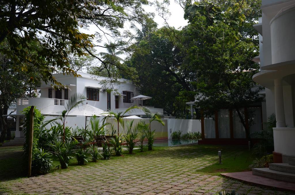 Bungalow West with Complimentary Guided Heritage walk (60 mins)